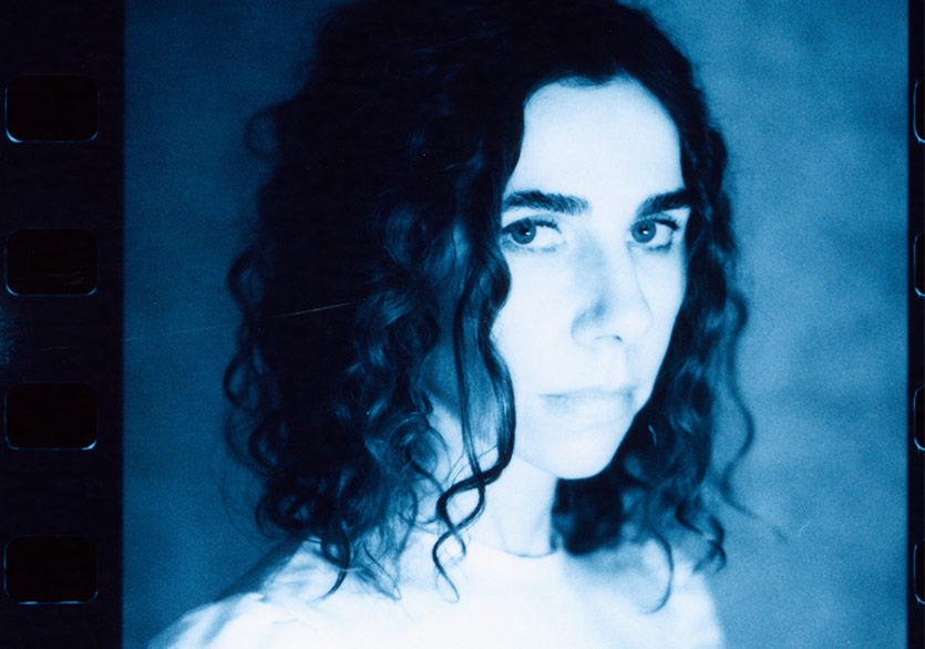 PJ Harvey Yeni Albümünü “A Child’s Question, August” Teklisiyle Duyurdu