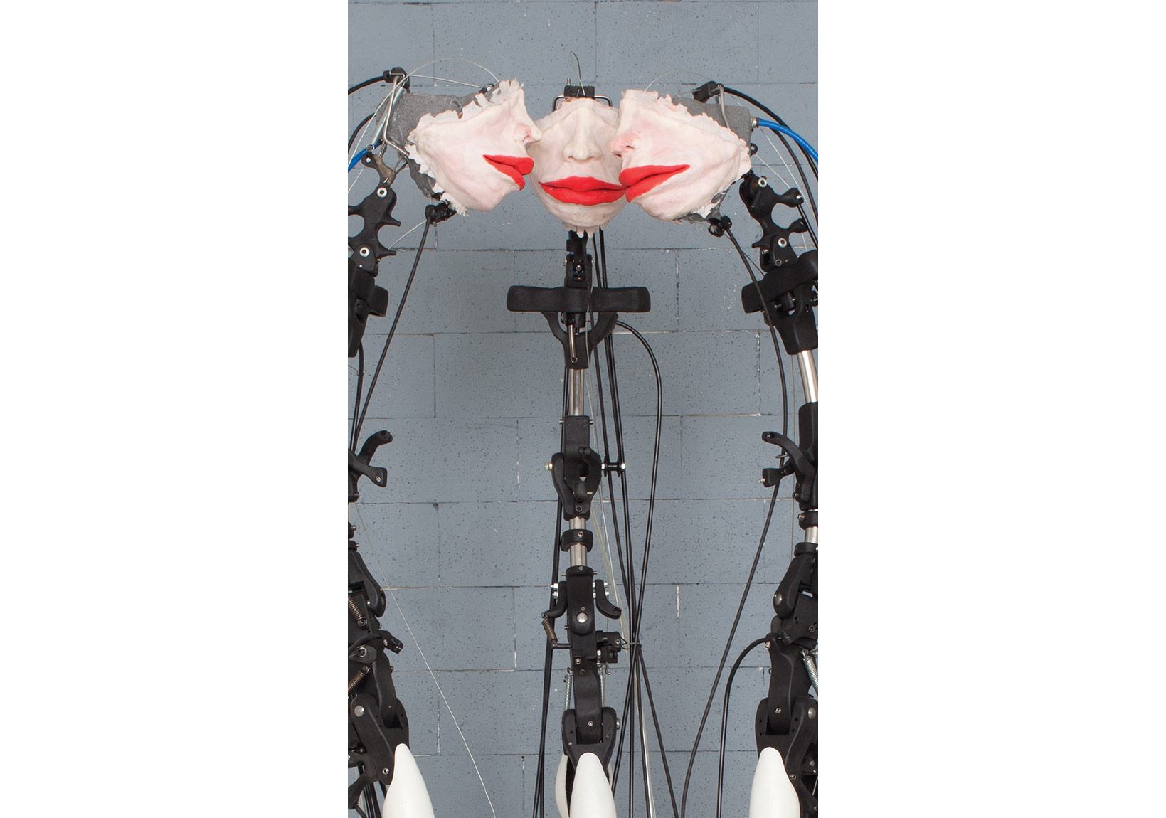 Sınırın Karşı Tarafı İyi mi, Kötü mü?