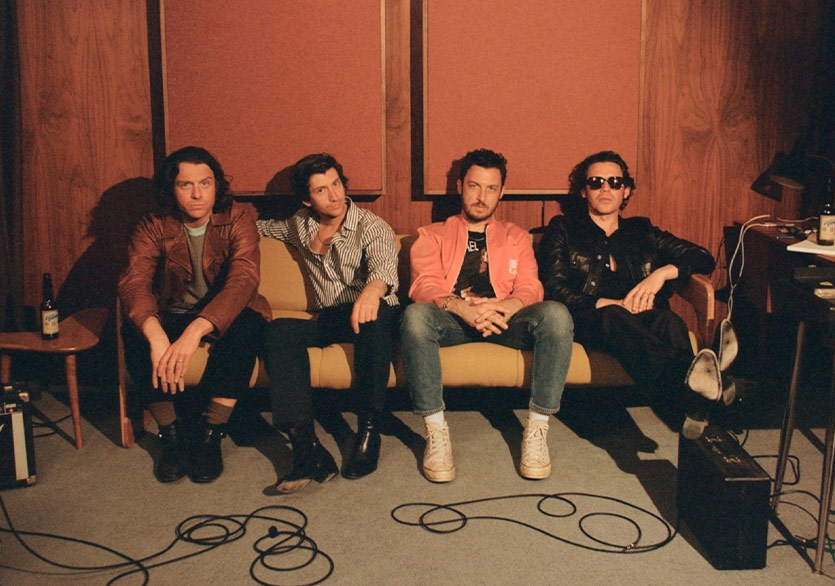 Arctic Monkeys’in Yeni Albümü “The Car” Yayında